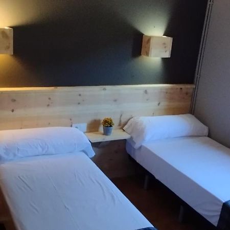 Hostal Casa Pirineus & Deportes De Aventura Baró Zewnętrze zdjęcie
