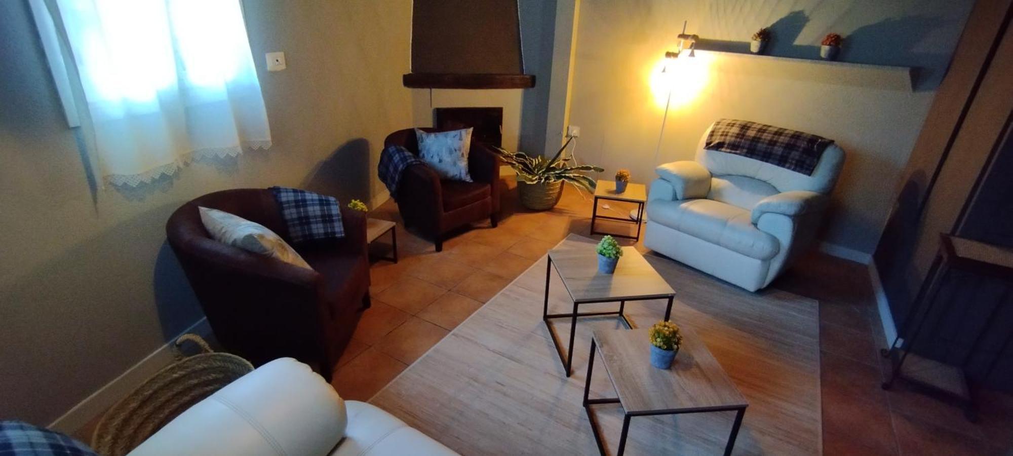Hostal Casa Pirineus & Deportes De Aventura Baró Zewnętrze zdjęcie
