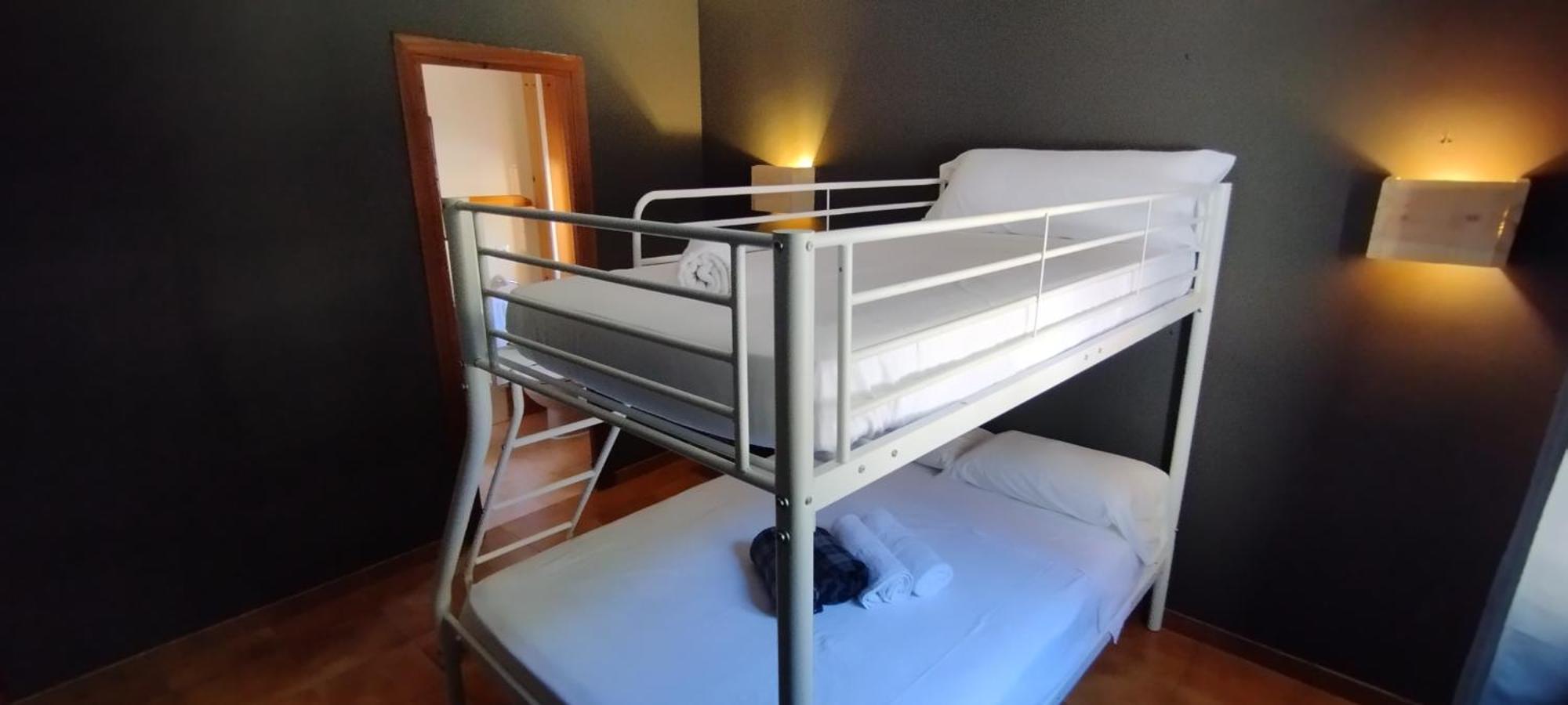 Hostal Casa Pirineus & Deportes De Aventura Baró Zewnętrze zdjęcie